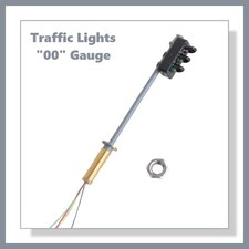 Traffic Light Signals in packs of ( 2's / 4's ) - Suitable for OO / HO Gauge