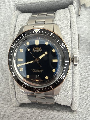 Oris diver black - diver, dial