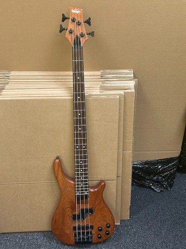 Vintage v940b bass guitar - v940b,