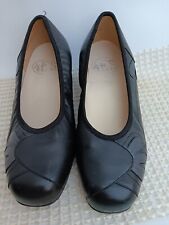 4 ES Equity Ladies Leather