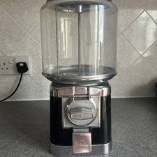 Classic Beaver Sweet Vending