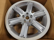 Genuine Land Rover Range Rover Evoque L538 Wheel Rim 19x8 LR050931