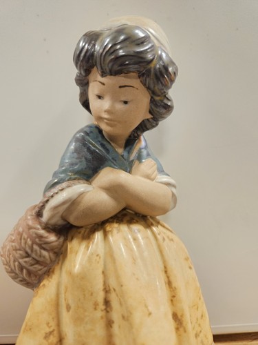 Lladro gres girl - gres,