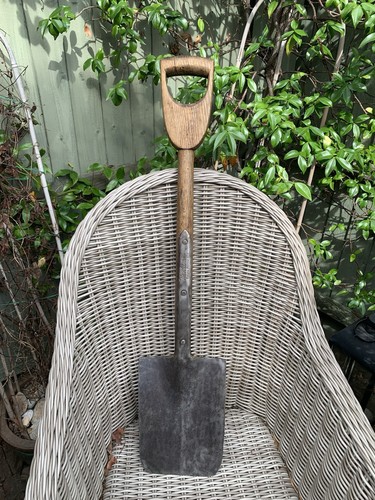 Vintage handle spear - d,