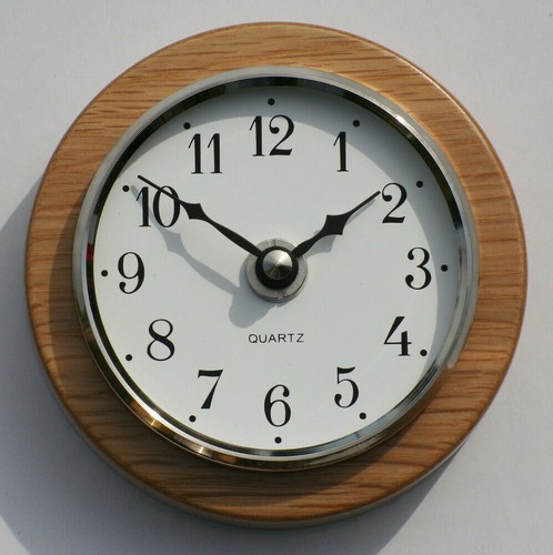 Oak clock suitable for - suitable,