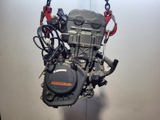 KTM 125 DUKE 2013 ENGINE 100CC