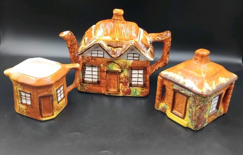 Vintage cottage ware - cottage, house