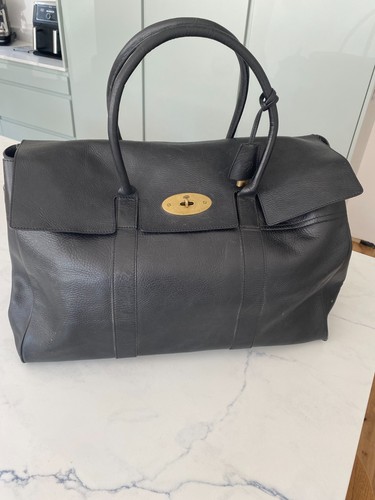 Pre loved very roomy - pre-loved,