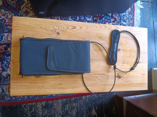 New pacsafe pouchsafe 200 - pouchsafe,