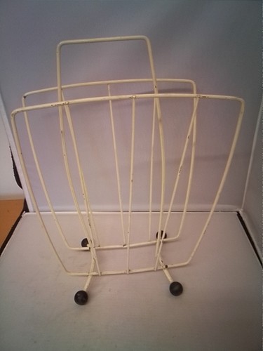 Vintage magazine rack - vintage,