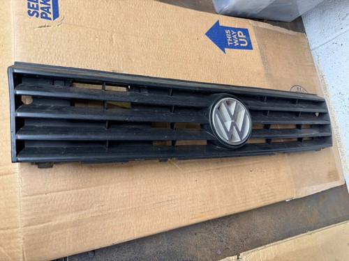 Polo front grill - 1992, mk2f