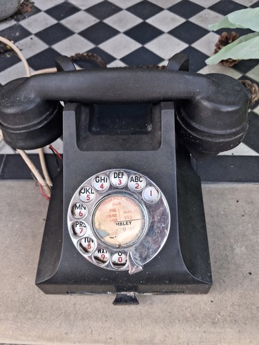 Vintage black bakelite - vintage,