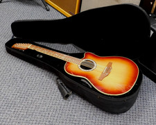 2013 Ovation Celebrity CC045