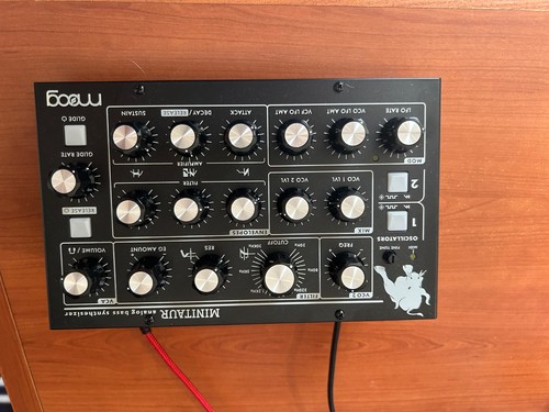 Moog minitaur analog bass - minitaur,