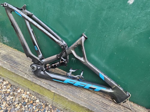 Felt edict full suspension - felt,