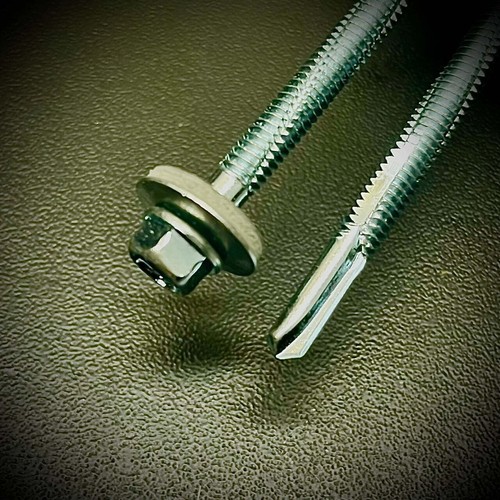 Tech cladding self drilling - self,
