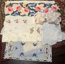 Battenberg-Style Lace Edge Tulip Applique Design Vintage Lot Of Assorted Linens