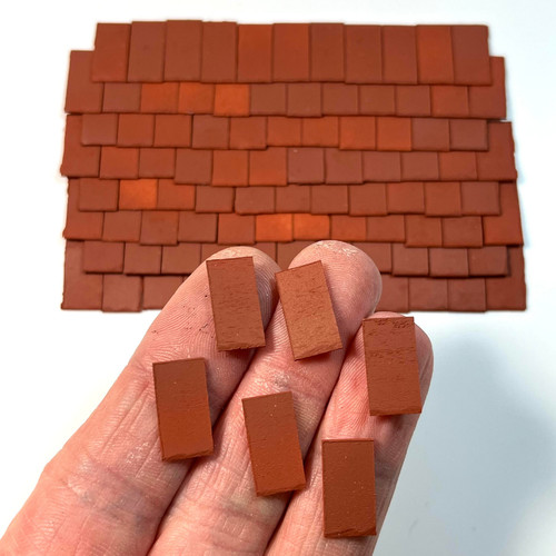 Dolls house 35th scale - 250, x
