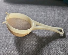 Vintage Plysu Strainer 9cm