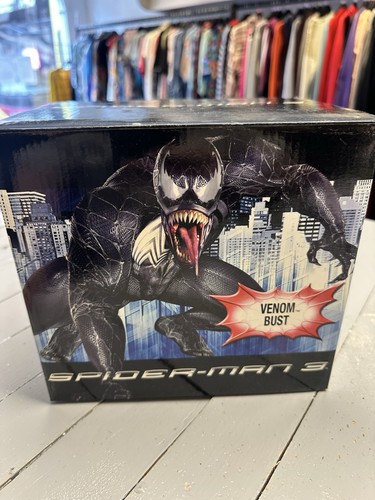Spider man venom - spider-man, bust