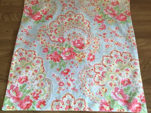 Square cushion cover made - made, w/