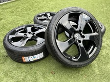 4 X Genuine Volkswagen Golf