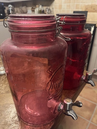 Matching pair kilner juice - pair,