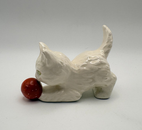 Vintage goebel white cat with - vintage, goebel?