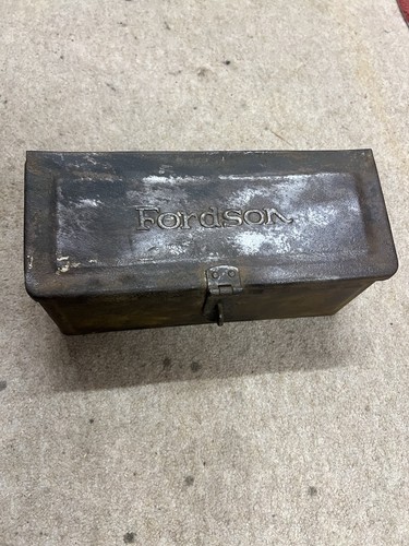 Fordson standard toolbox - standard, n