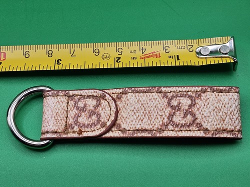 Vintage key chain beige - chain,