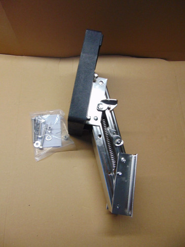 Outboard auxiliary bracket - outboard,