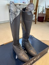 Ariat Heritage Contour II