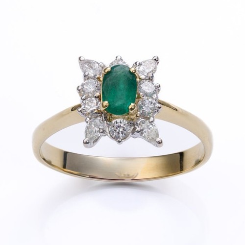 18ct yellow gold pear - 18ct, cut