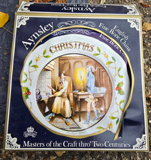 AYNSLEY 1980 Christmas decorative plate new / old stock 
