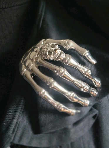 Butler wilson large brooch - ,