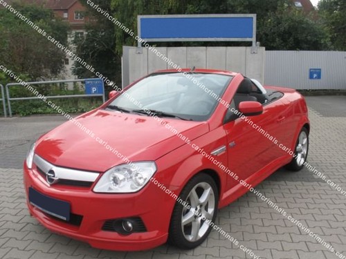 Vauxhall tigra twin - top, front