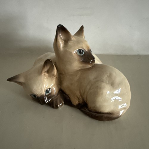 Siamese cats beswick - siamese,