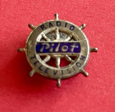 RARE VINTAGE PILOT RADIO -