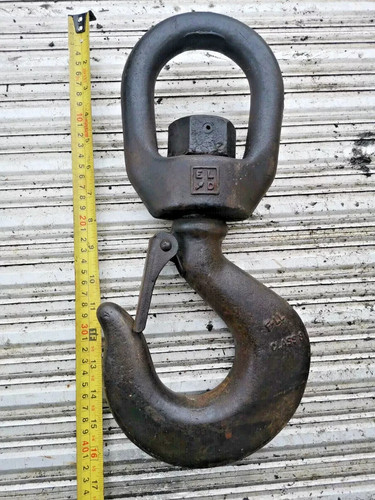 Swivel hook for fassi - t,