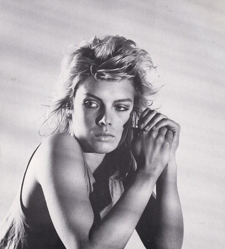 Kim wilde - kim, shoot)