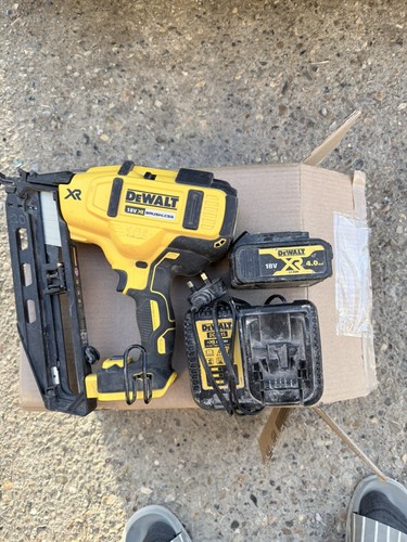 Dewalt dcn660 18v nail - ,
