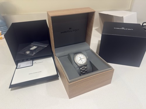 Hamilton khaki quartz - hamilton, swiss