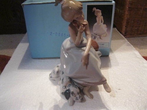 Lladro chit chat - lladro, "chit-chat"