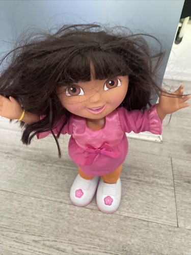 Vintage 2009 dora the explorer