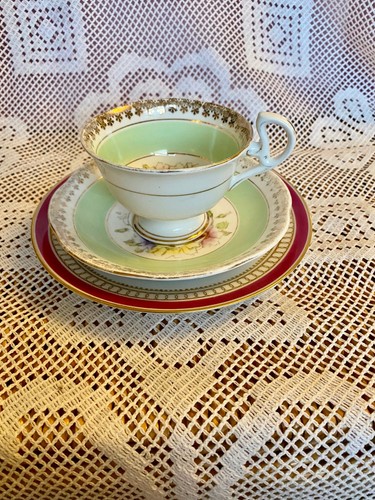 Beautiful mix match vintage - beautiful,