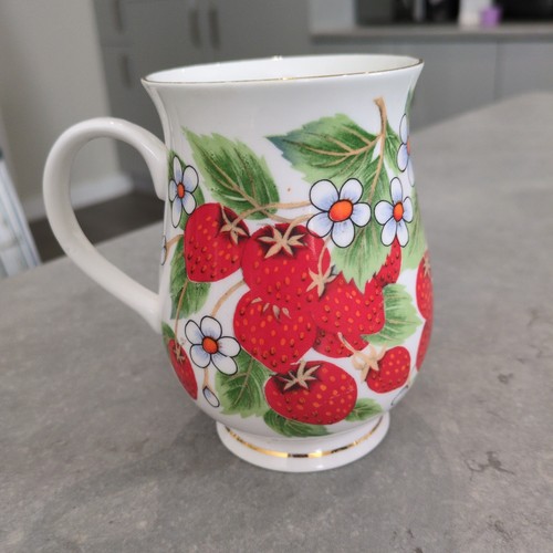 Seville bone china strawberry - bone,