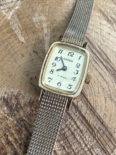 Vintage sekonda ladies watch - ladies,