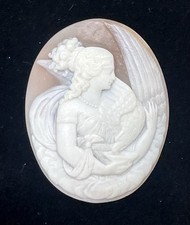 ANTIQUE CAMEO HEBE AND THE