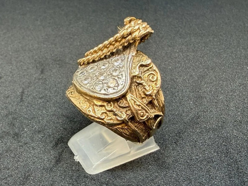 9ct yellow gold saddle ring - saddle,