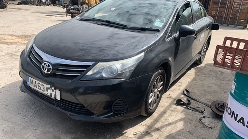 Toyota avensis 2014 d4d - 2014, 2.0